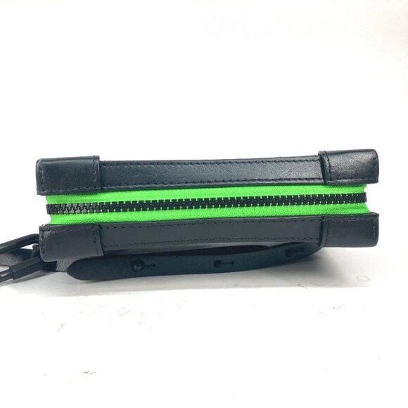 LOUIS VUITTON M80144 Monogram Soft Trunk-Phone Box Bag Pochette Shoulder Bag - Picture 2 of 14